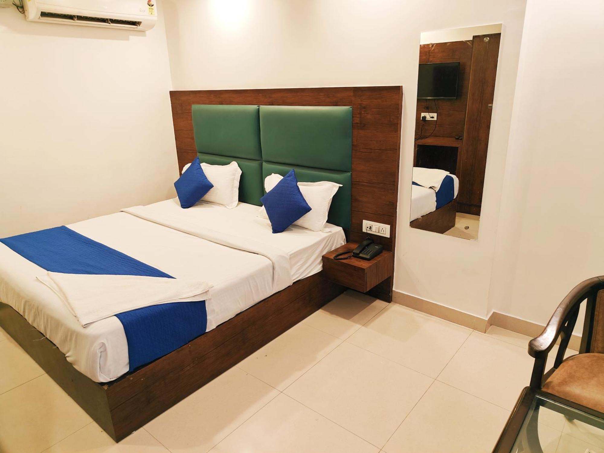 Hotel Le Mount Plaza Near Igi Airport Delhi Nueva Delhi Exterior foto